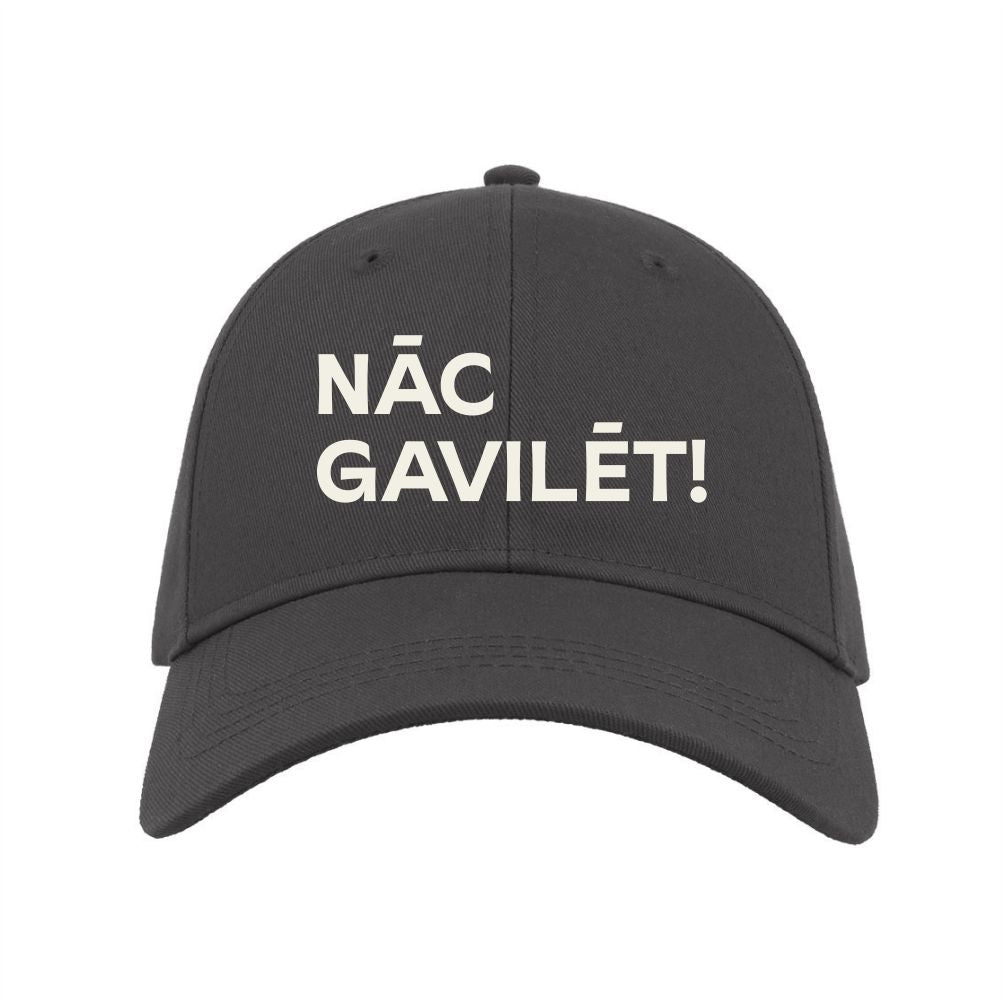 Pieaugušo cepure "Kadiķis" ar "NĀC GAVILĒT!" izšuvumu