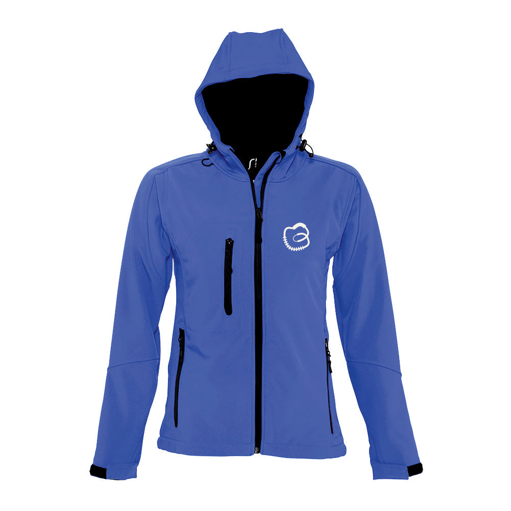 Sieviešu softshell jaka "Ceļteka" ar izšūtu vienkrāsu grafisko zīmi